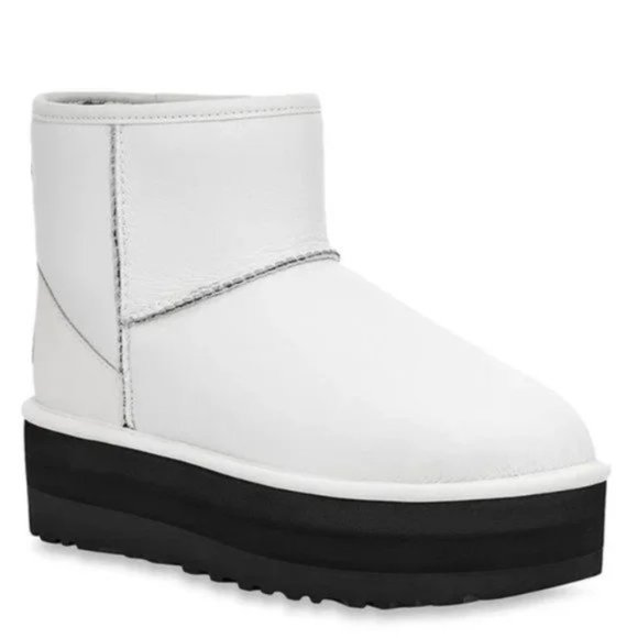 UGG Women's Classic Mini Platform Boot - Picture 2 of 11